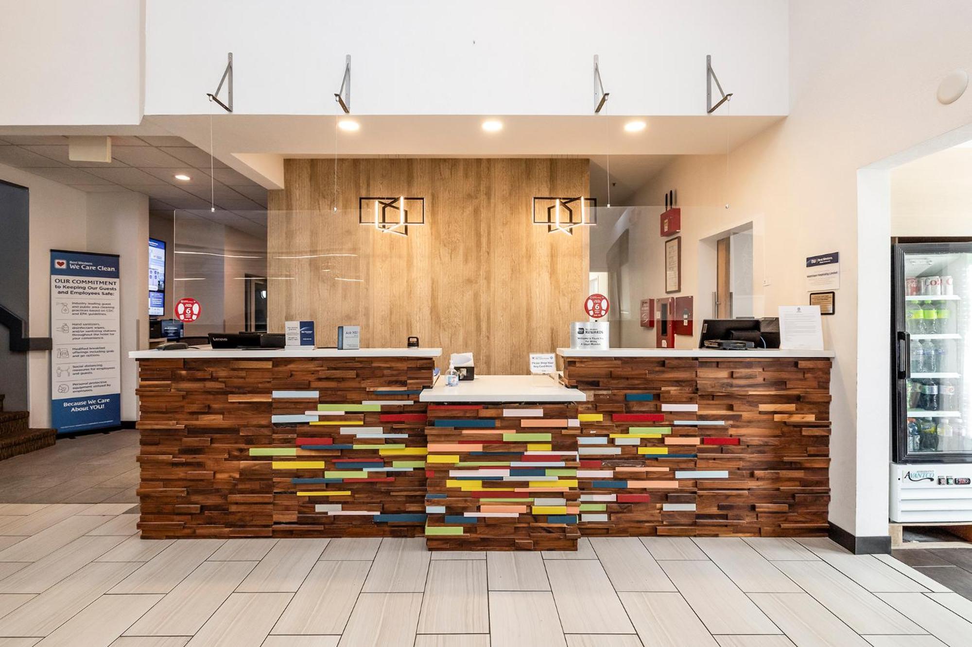 Best Western Watertown Zewnętrze zdjęcie